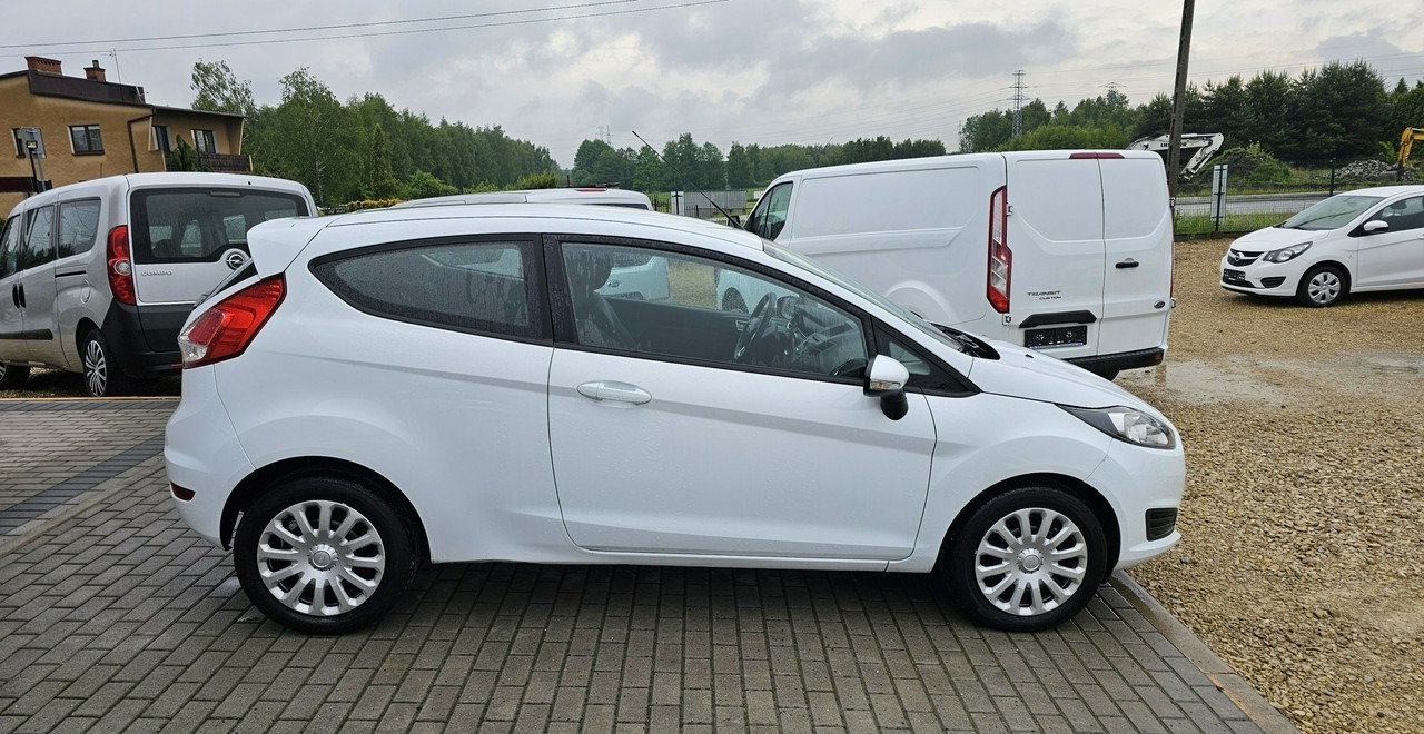 Ford Fiesta VIII Ford Fiesta 1,3 pb * ładna* - Hatchback: foto 5 Ford Fiesta VIII Ford Fiesta 1,3 pb * ładna* - Hatchback: foto 5
