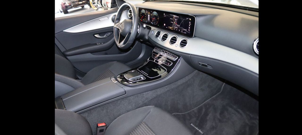 Coche familiar Mercedes-Benz E 400 dT 4Matic Avant LED 9G-Tronic MBUX Widescreen E 400 dT 4Matic Avant LED 9G-Tronic MBUX Widescreen Business - Paket: foto 23 Coche familiar Mercedes-Benz E 400 dT 4Matic Avant LED 9G-Tronic MBUX Widescreen E 400 dT 4Matic Avant LED 9G-Tronic MBUX Widescreen Business - Paket: foto 23