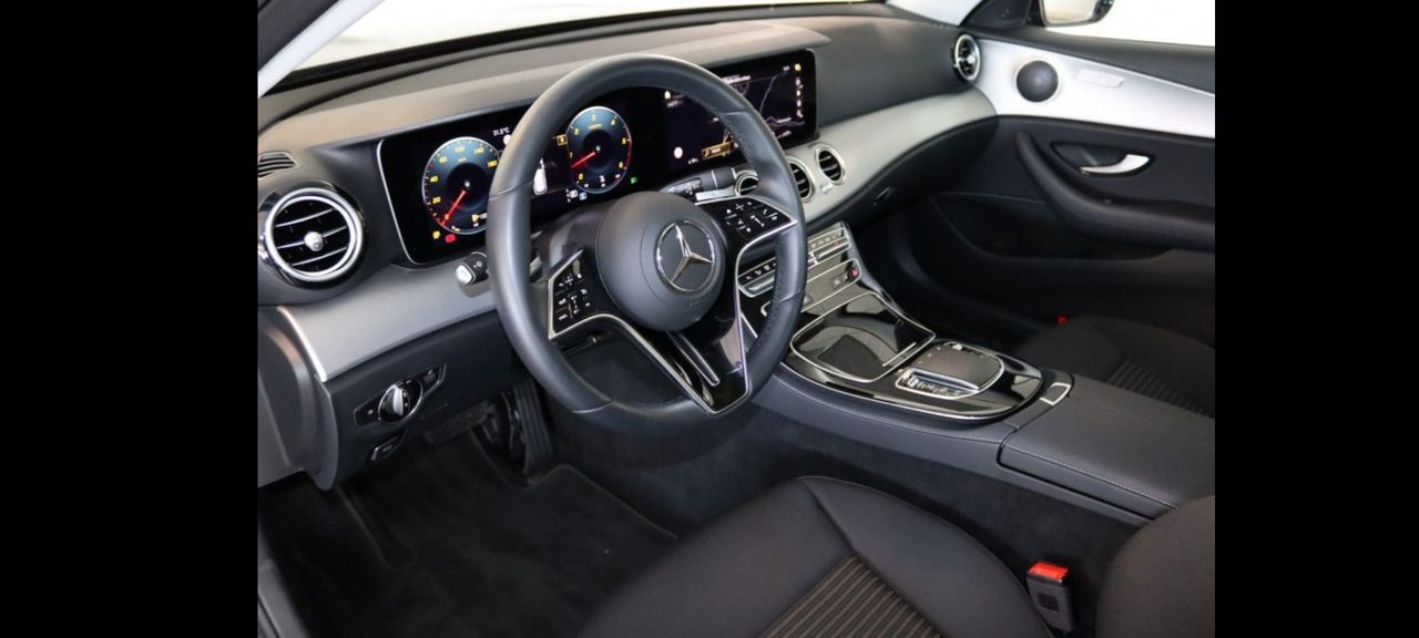 Coche familiar Mercedes-Benz E 400 dT 4Matic Avant LED 9G-Tronic MBUX Widescreen E 400 dT 4Matic Avant LED 9G-Tronic MBUX Widescreen Business - Paket: foto 25 Coche familiar Mercedes-Benz E 400 dT 4Matic Avant LED 9G-Tronic MBUX Widescreen E 400 dT 4Matic Avant LED 9G-Tronic MBUX Widescreen Business - Paket: foto 25