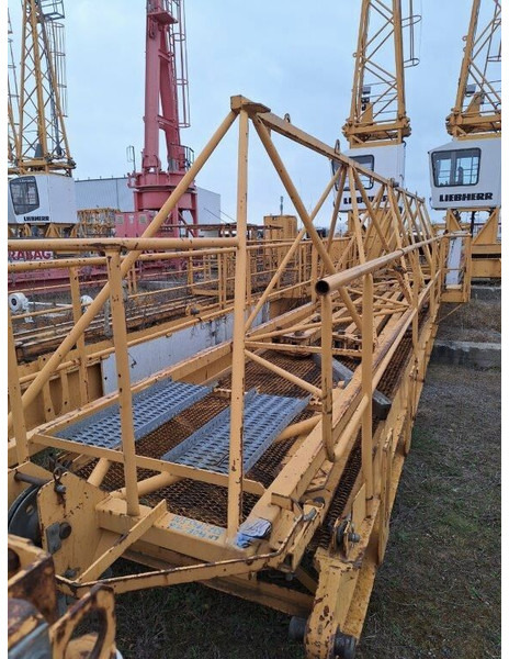 Grúa torre Liebherr 140EC-H6 45m jib: foto 11 Grúa torre Liebherr 140EC-H6 45m jib: foto 11
