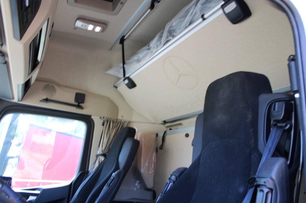 Camión lona Mercedes-Benz Actros 2542 NAVIGACE + PANAV (8,20m x 2,48m x 3m): foto 10