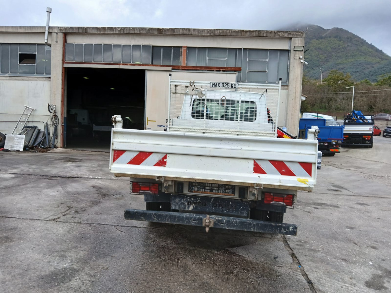 Camión grúa IVECO DAILY 35-120: foto 9 Camión grúa IVECO DAILY 35-120: foto 9