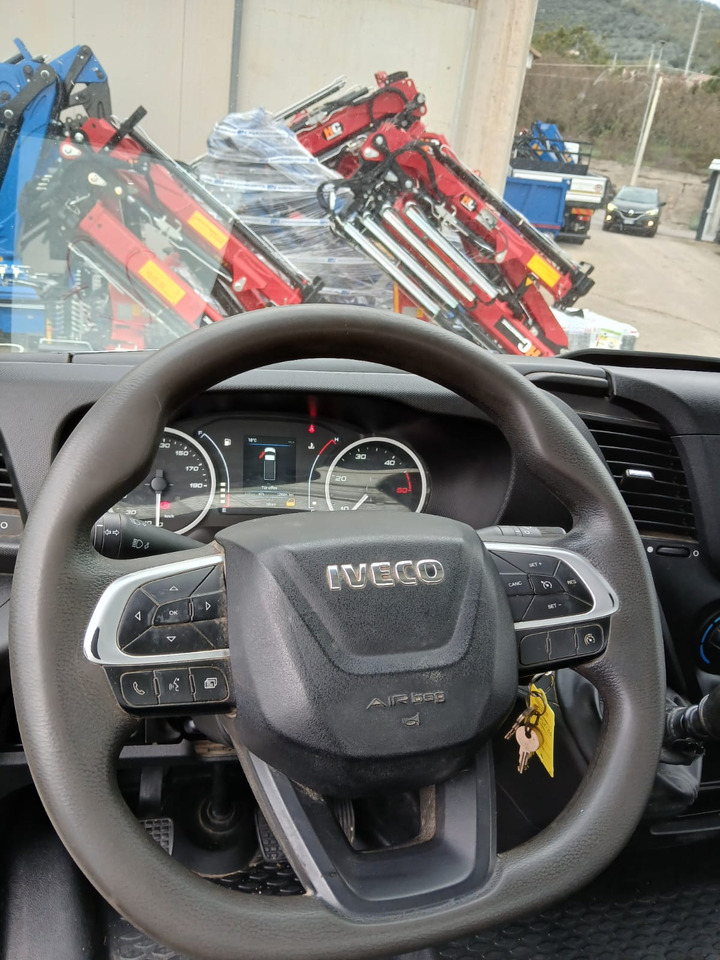 Camión grúa IVECO DAILY 35-120: foto 32 Camión grúa IVECO DAILY 35-120: foto 32