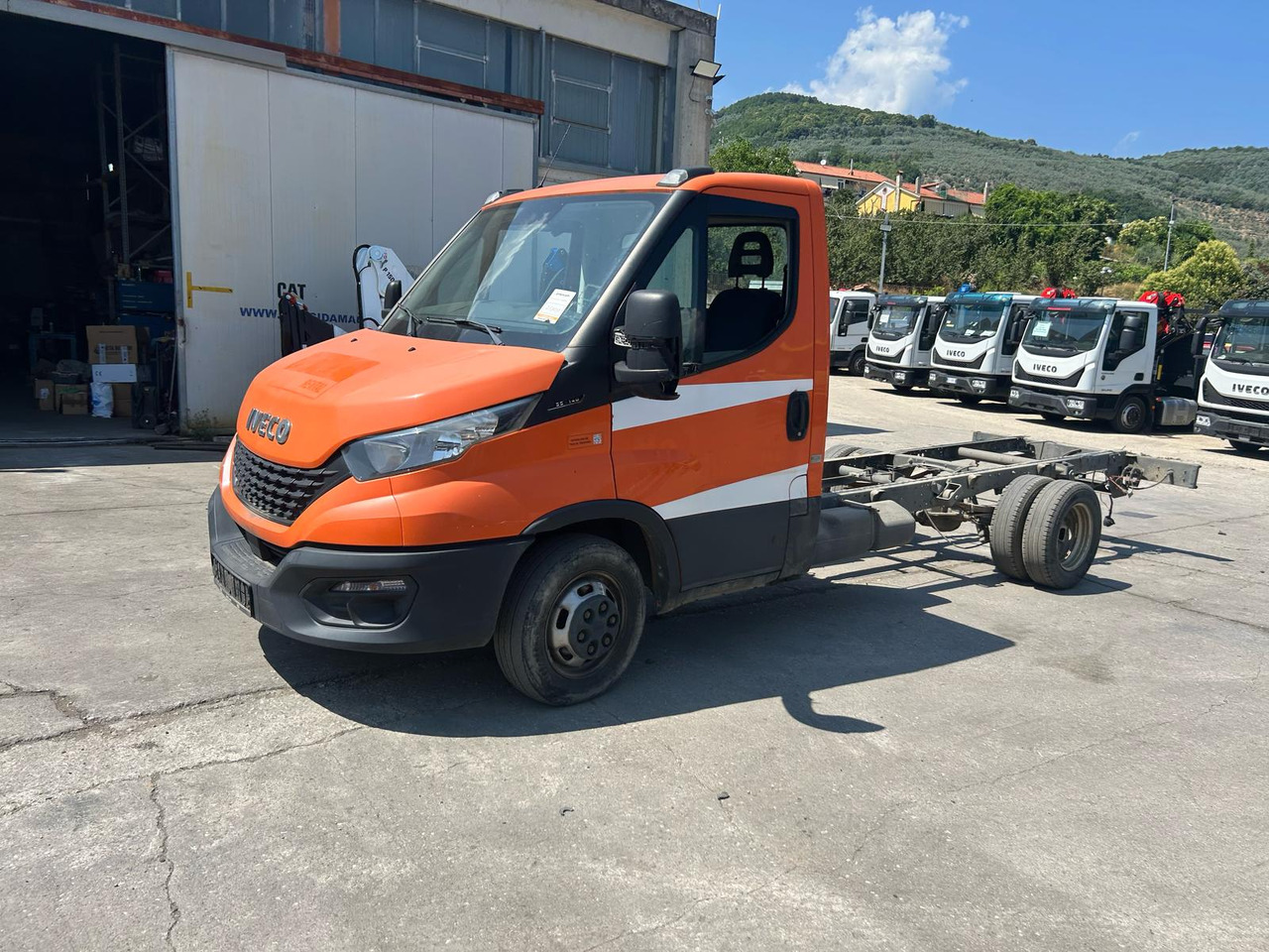 IVECO DAILY 35-140 - Caja abierta furgoneta: foto 5 IVECO DAILY 35-140 - Caja abierta furgoneta: foto 5