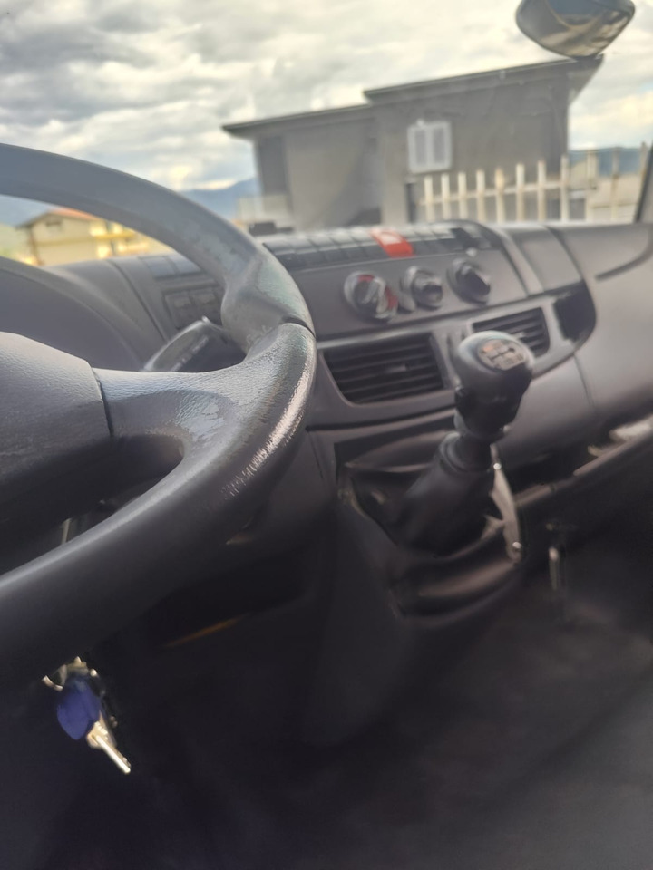 IVECO EUROCARGO 120E28P - Chasis camión: foto 2 IVECO EUROCARGO 120E28P - Chasis camión: foto 2