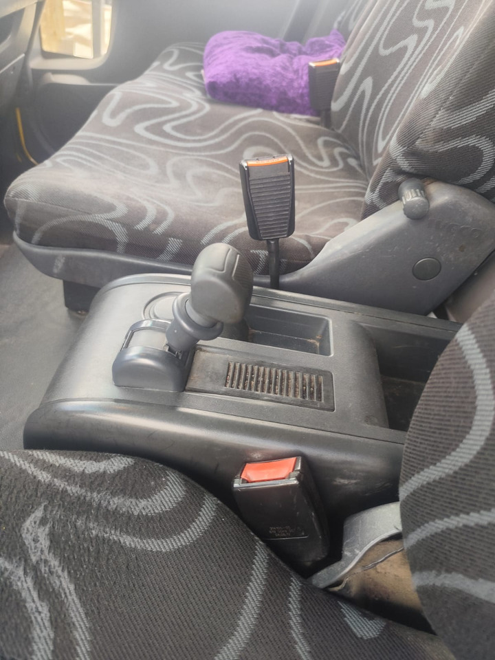 IVECO EUROCARGO 120E28P - Chasis camión: foto 3 IVECO EUROCARGO 120E28P - Chasis camión: foto 3