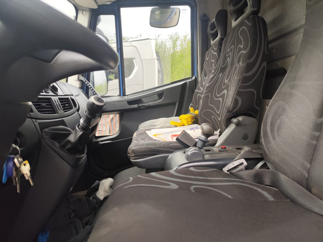 IVECO EUROCARGO 140E25 - Chasis camión: foto 4 IVECO EUROCARGO 140E25 - Chasis camión: foto 4