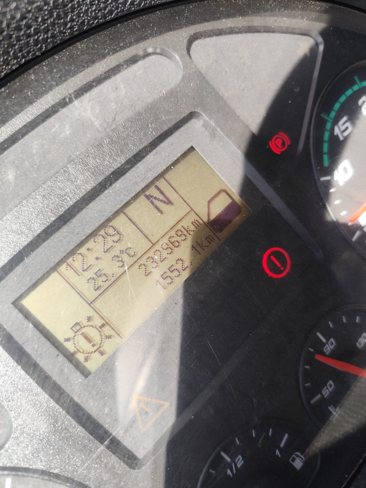 IVECO EUROCARGO 160-280 - Volquete camión, Camión grúa: foto 4 IVECO EUROCARGO 160-280 - Volquete camión, Camión grúa: foto 4