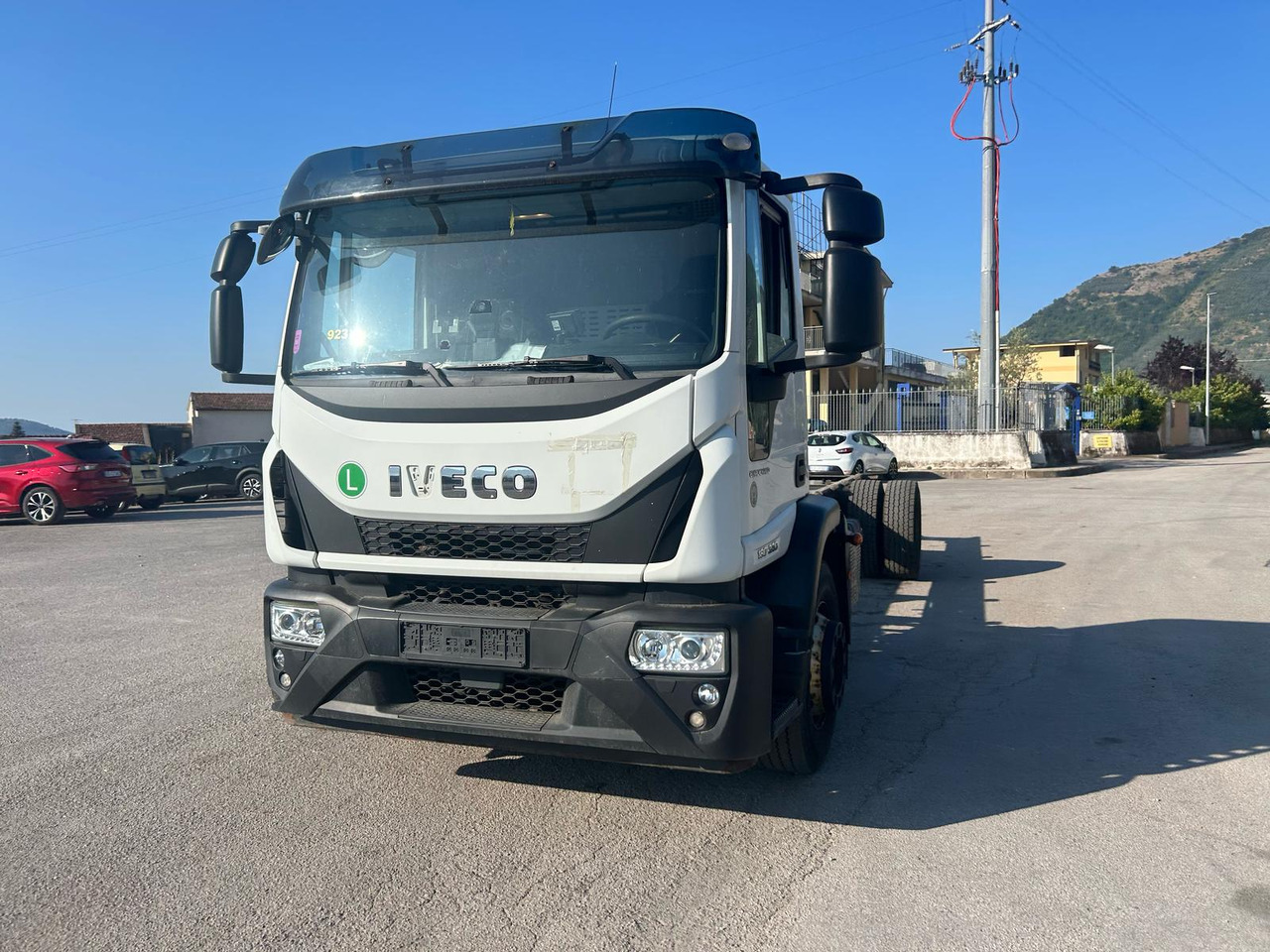 IVECO EUROCARGO 180-320 - Chasis camión: foto 1 IVECO EUROCARGO 180-320 - Chasis camión: foto 1