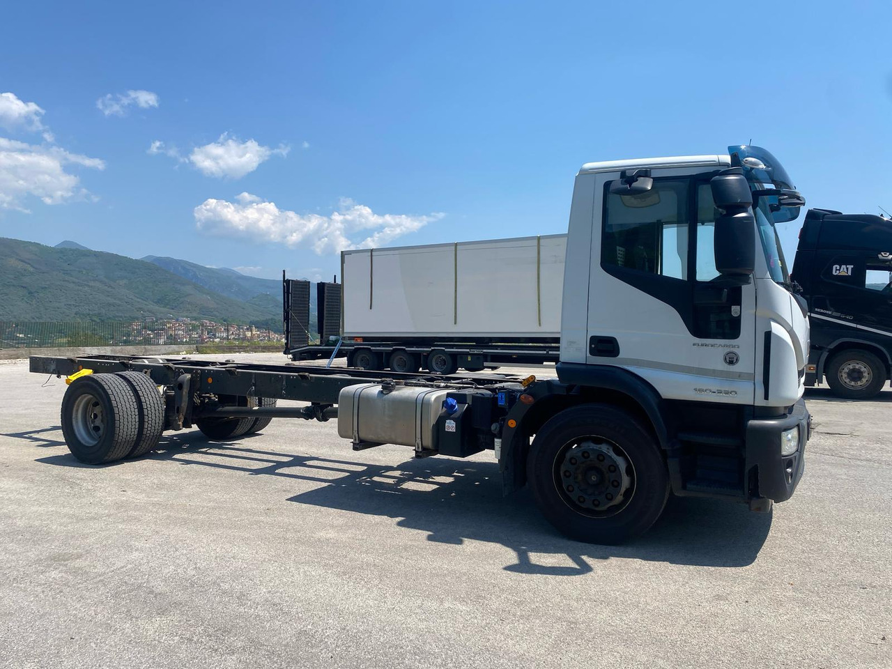 Chasis camión IVECO EUROCARGO 180-320: foto 12