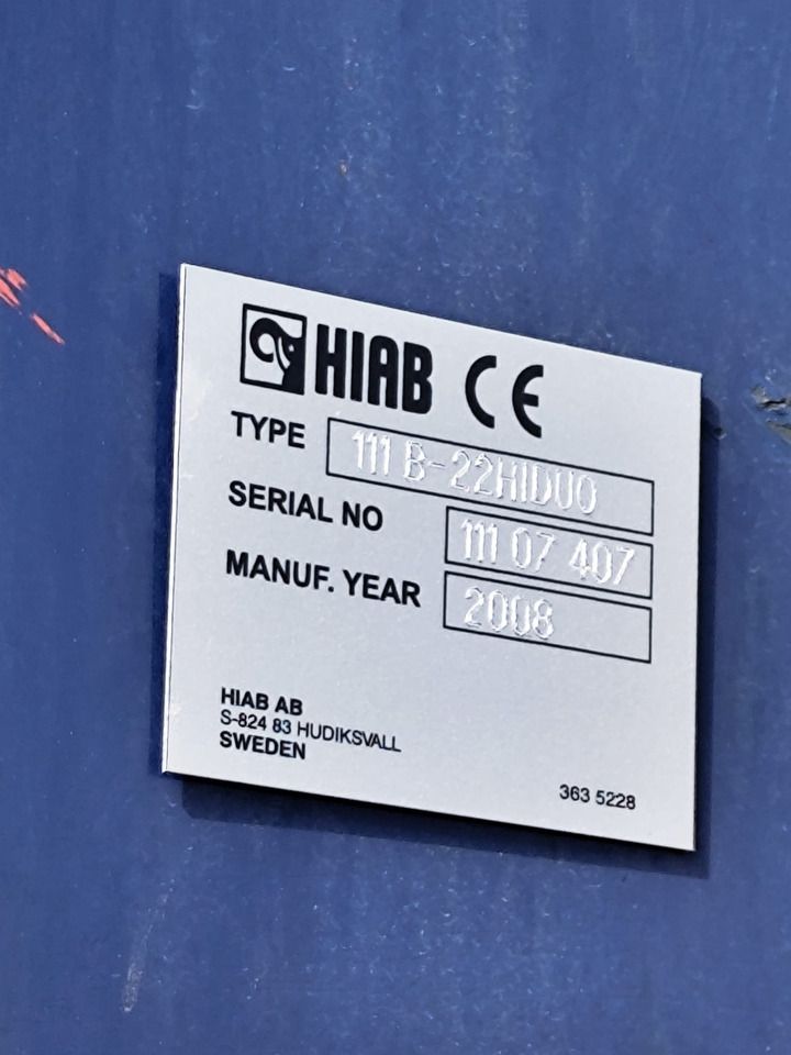 IVECO EUROCARGO 190EL28 - Camión grúa, Volquete camión: foto 2 IVECO EUROCARGO 190EL28 - Camión grúa, Volquete camión: foto 2