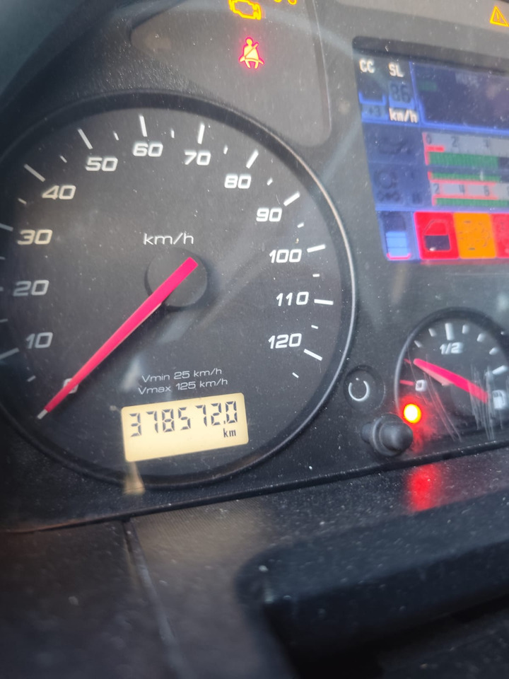 IVECO STRALIS 190S31 - Multibasculante camión: foto 4 IVECO STRALIS 190S31 - Multibasculante camión: foto 4