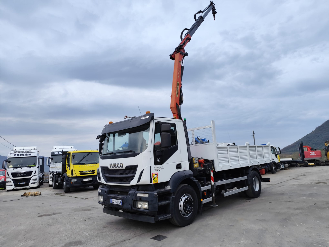 IVECO STRALIS AD 190S36 - Camión grúa: foto 1 IVECO STRALIS AD 190S36 - Camión grúa: foto 1