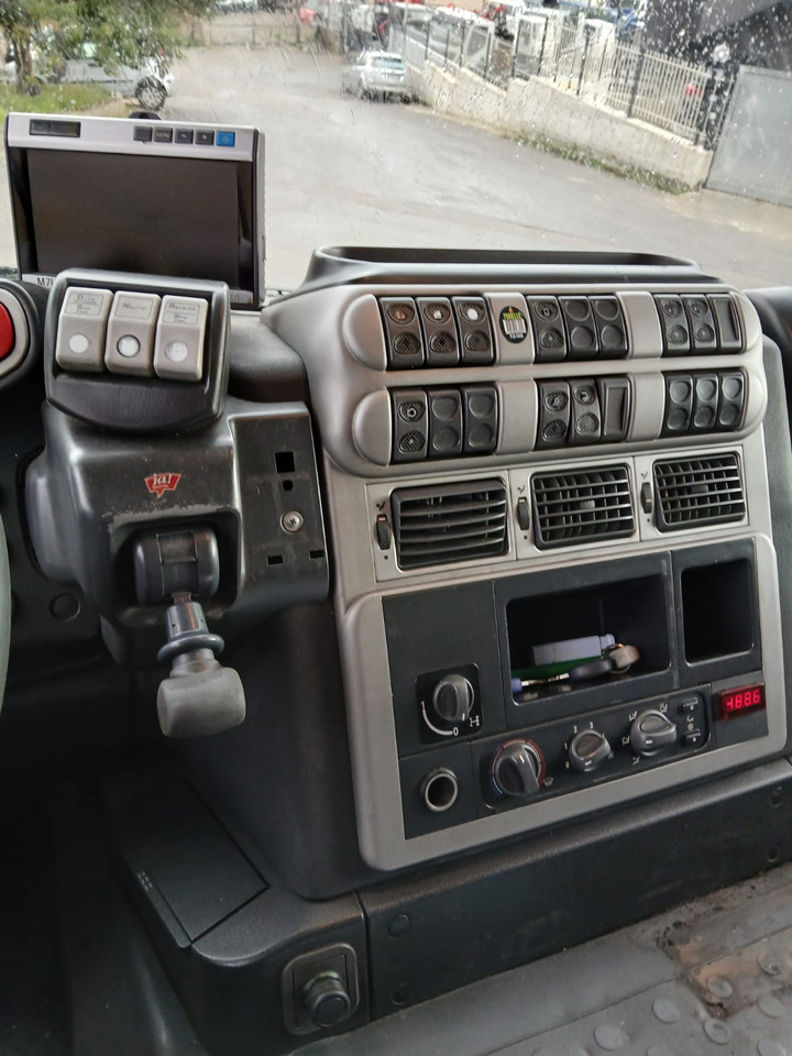 IVECO STRALIS AD 260S31 - Chasis camión: foto 3 IVECO STRALIS AD 260S31 - Chasis camión: foto 3