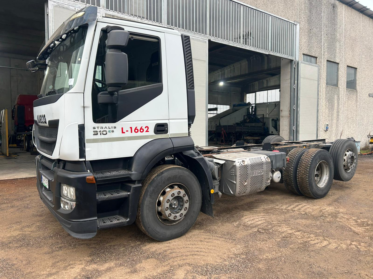 IVECO STRALIS AD 260S31 - Chasis camión: foto 1 IVECO STRALIS AD 260S31 - Chasis camión: foto 1