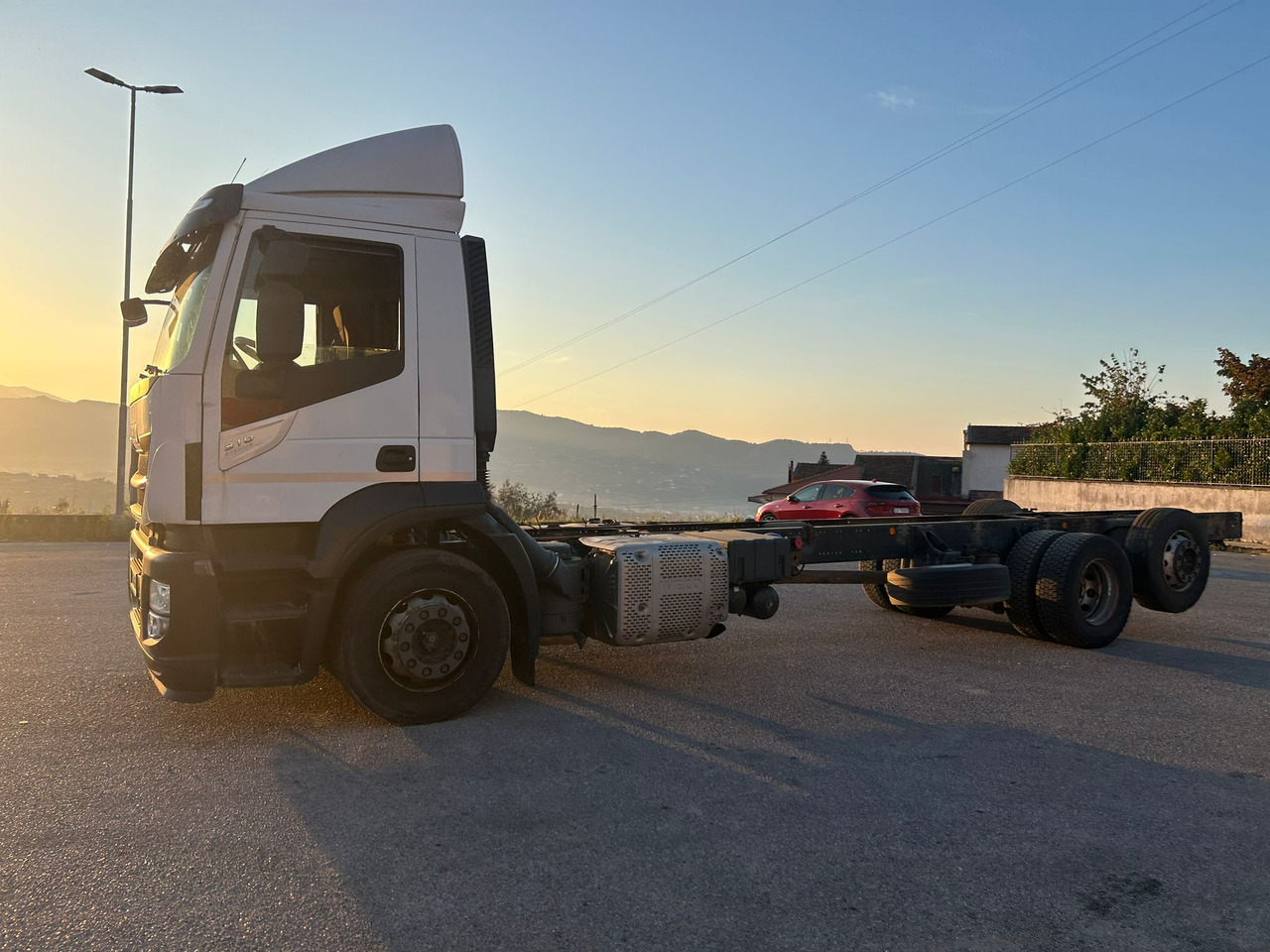 IVECO STRALIS AD 260S31 XP - Chasis camión: foto 3 IVECO STRALIS AD 260S31 XP - Chasis camión: foto 3