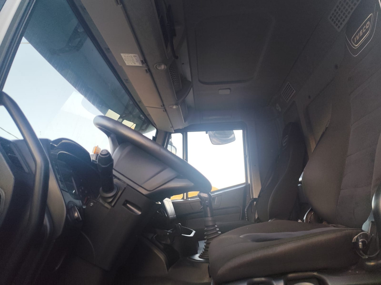 IVECO STRALIS AD 260S31 XP - Chasis camión: foto 5 IVECO STRALIS AD 260S31 XP - Chasis camión: foto 5