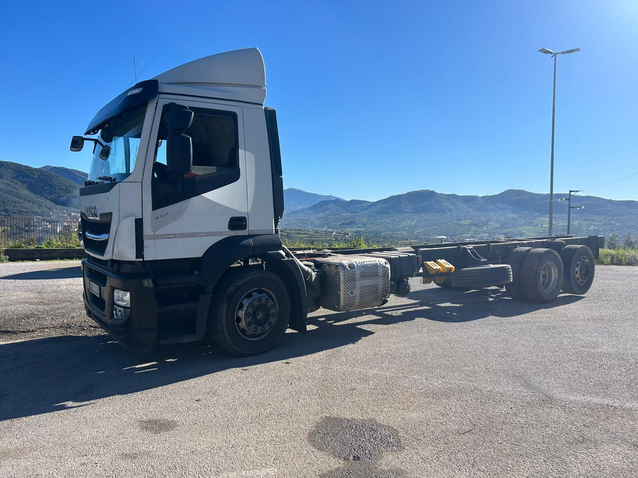 IVECO STRALIS AD 260S31 XP - Chasis camión: foto 3 IVECO STRALIS AD 260S31 XP - Chasis camión: foto 3