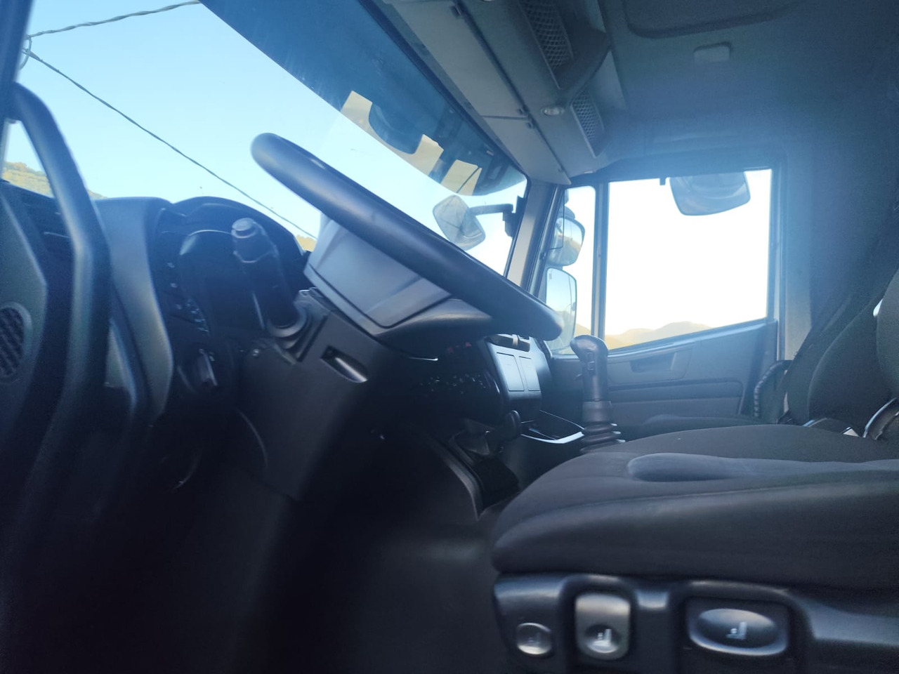 IVECO STRALIS AD 260S31 XP - Chasis camión: foto 3 IVECO STRALIS AD 260S31 XP - Chasis camión: foto 3