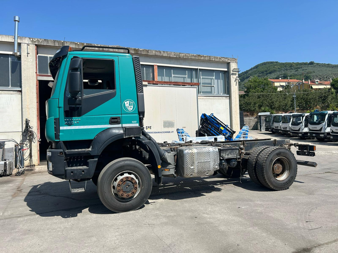IVECO TRAKKER 190T41 - Chasis camión: foto 2 IVECO TRAKKER 190T41 - Chasis camión: foto 2