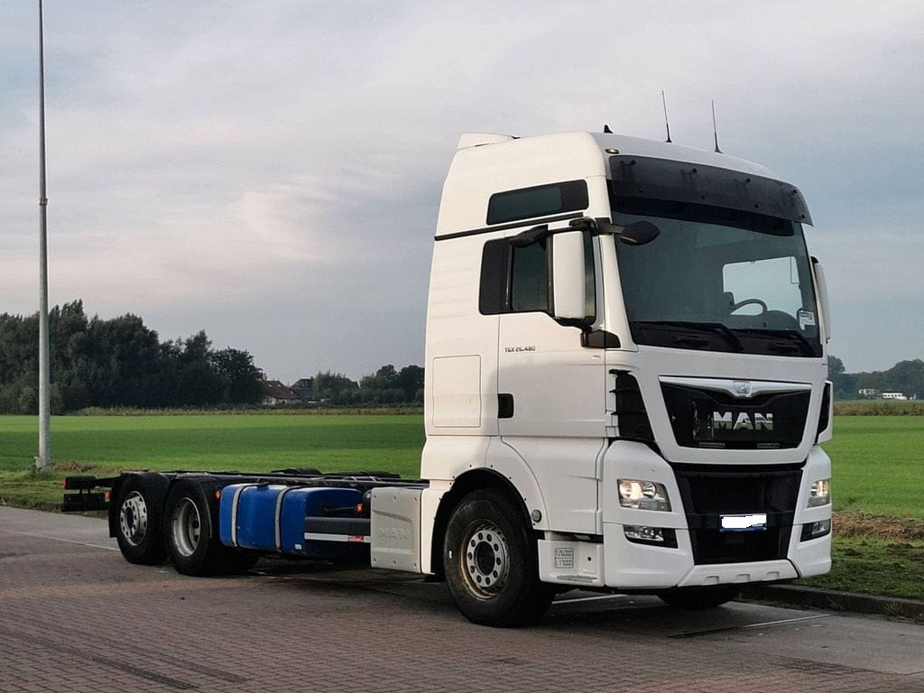 MAN TGX 26.480 - Camión caja abierta: foto 1 MAN TGX 26.480 - Camión caja abierta: foto 1