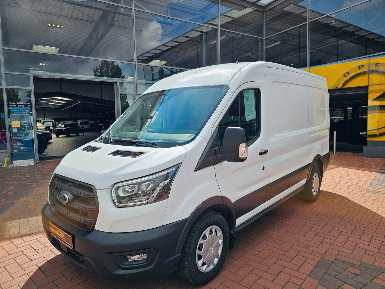 Ford Transit Kasten 350 L2H2 Trend Regalsystem Kamera - Furgón: foto 1 Ford Transit Kasten 350 L2H2 Trend Regalsystem Kamera - Furgón: foto 1