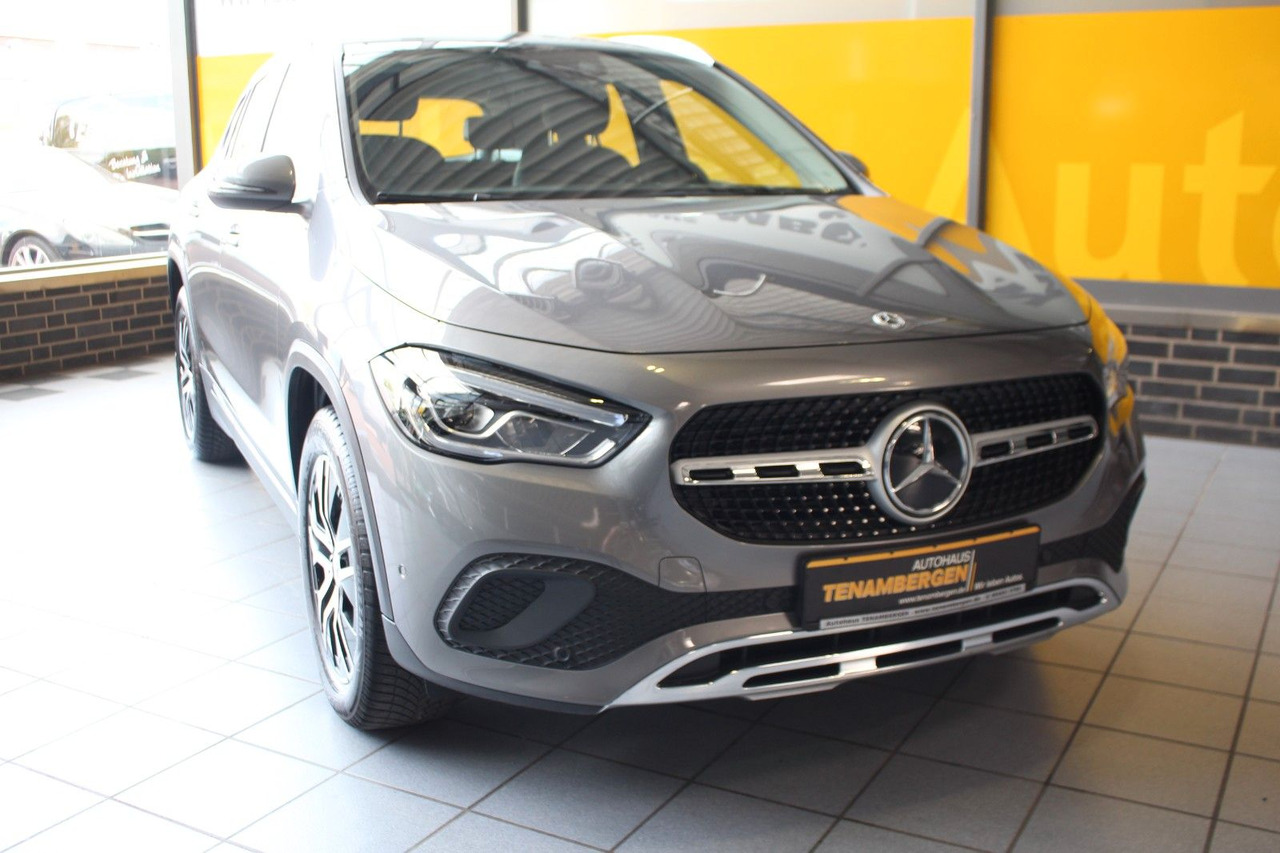 Mercedes-Benz GLA 180 Progressive Navi LED Kamera - SUV/ Todoterreno: foto 2 Mercedes-Benz GLA 180 Progressive Navi LED Kamera - SUV/ Todoterreno: foto 2