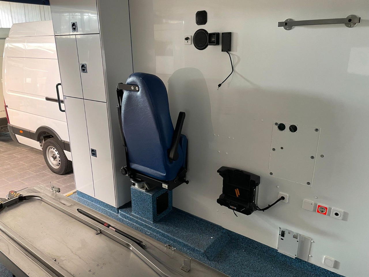 Coche Mercedes-Benz Sprinter II Rettungswagen 519 CDI: foto 7