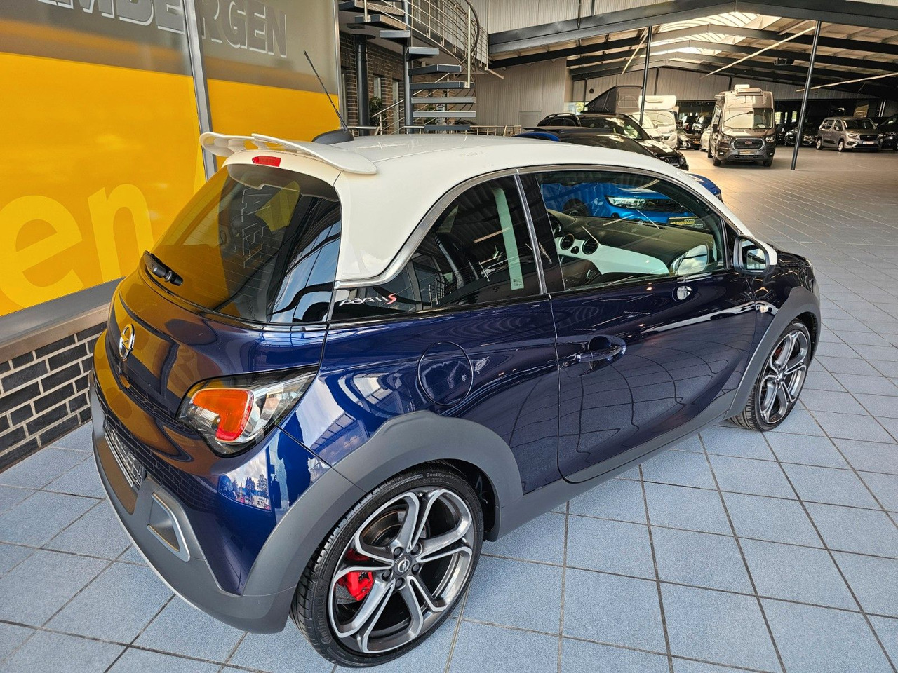 Opel Adam Rocks S Recaro Leder Infinity 18" - Coche: foto 3 Opel Adam Rocks S Recaro Leder Infinity 18" - Coche: foto 3