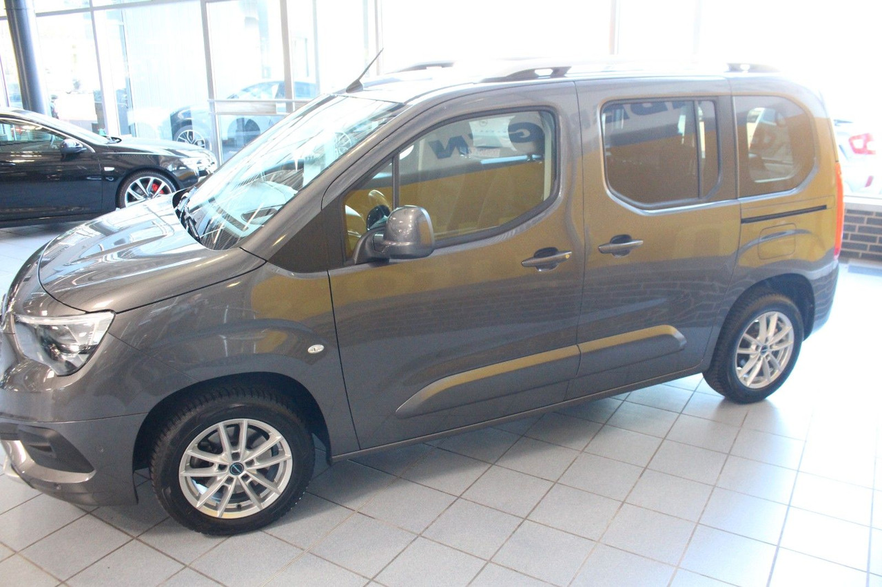 Opel Combo Life E Innovation AT-8 Navi Kamera HuD AHK - Furgoneta de pasajeros: foto 5 Opel Combo Life E Innovation AT-8 Navi Kamera HuD AHK - Furgoneta de pasajeros: foto 5