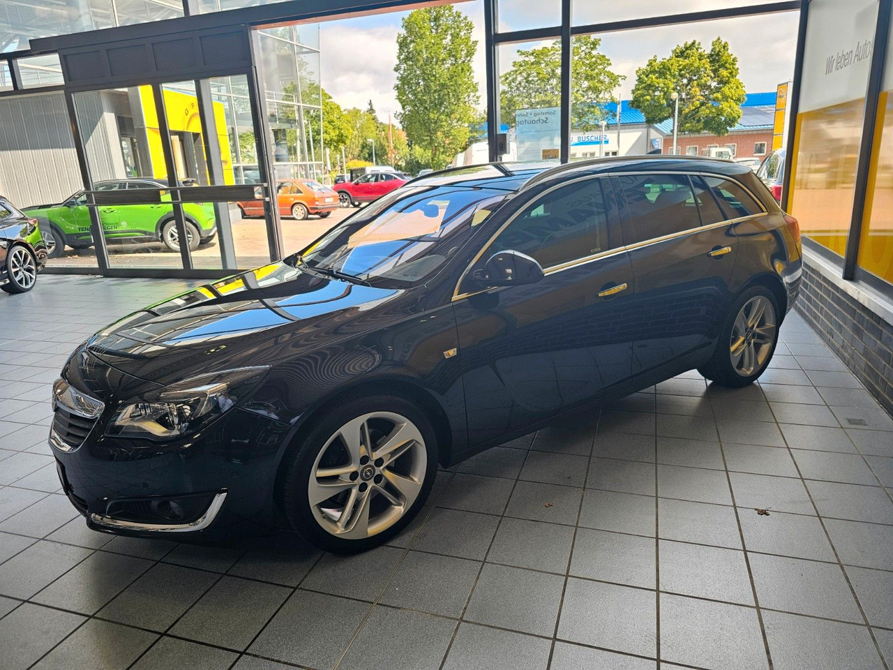 Opel Insignia A Business Innovation AHK ACC Leder Nav - Coche: foto 3 Opel Insignia A Business Innovation AHK ACC Leder Nav - Coche: foto 3