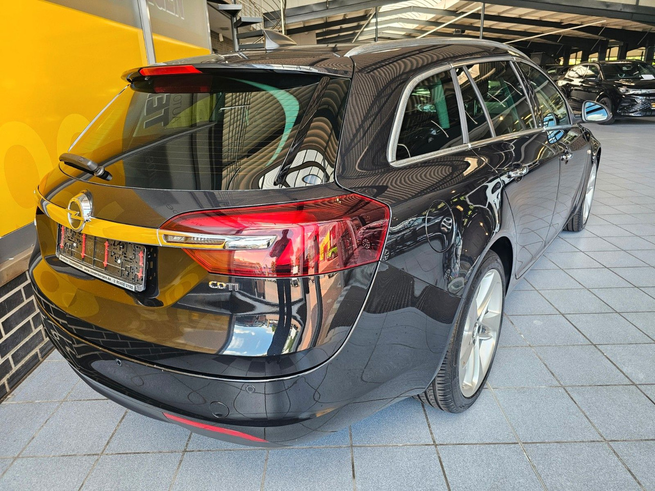 Opel Insignia A Business Innovation AHK ACC Leder Nav - Coche: foto 4 Opel Insignia A Business Innovation AHK ACC Leder Nav - Coche: foto 4