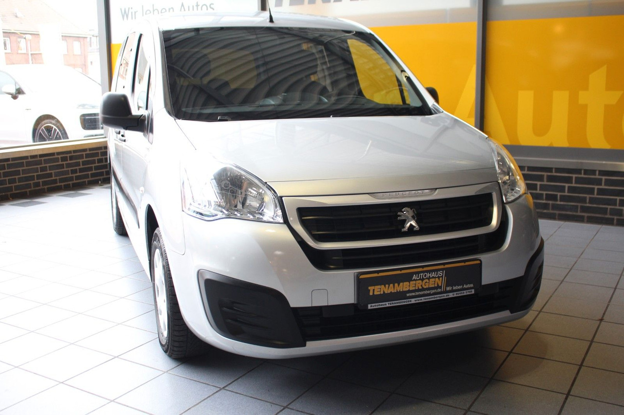 Peugeot Partner Tepee Active Bluetooth Klima AHK - Furgoneta de pasajeros: foto 2 Peugeot Partner Tepee Active Bluetooth Klima AHK - Furgoneta de pasajeros: foto 2