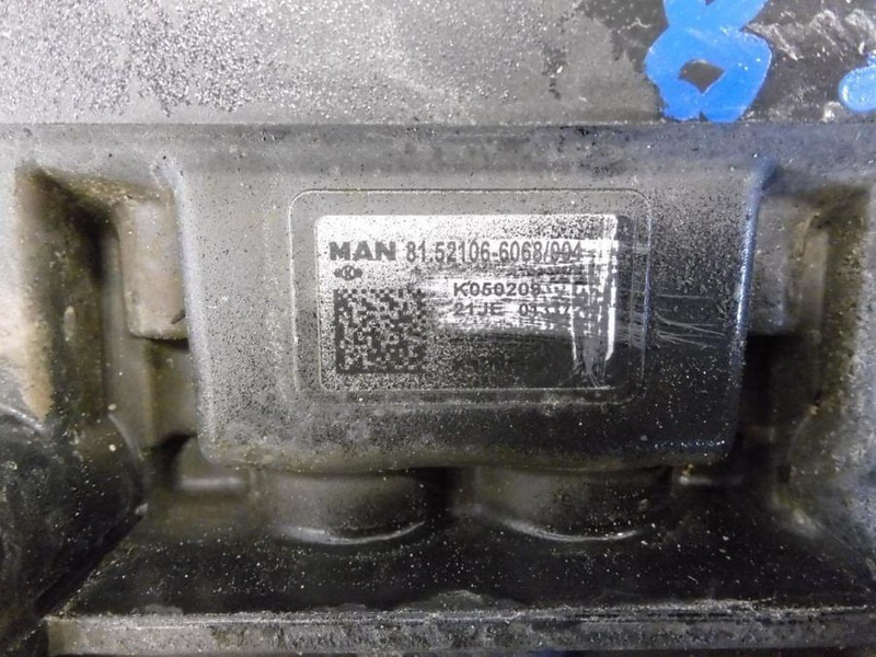 KNORR-BREMSE EBS - Piezas de freno: foto 2 KNORR-BREMSE EBS - Piezas de freno: foto 2