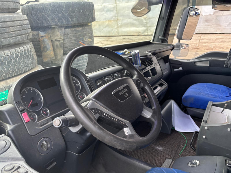 MAN F99/L34 - Cabina e interior: foto 5 MAN F99/L34 - Cabina e interior: foto 5