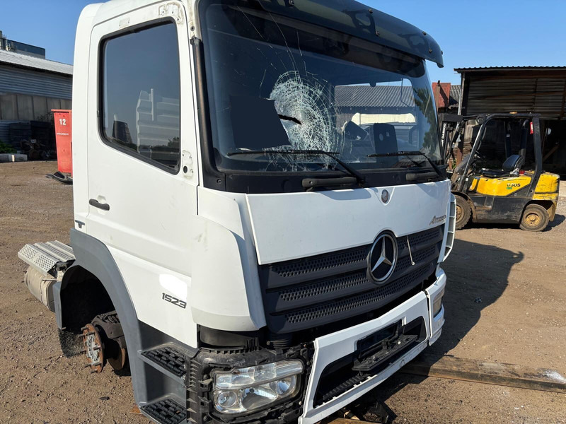 Mercedes-Benz Atego MP4 - Cabina e interior: foto 1 Mercedes-Benz Atego MP4 - Cabina e interior: foto 1