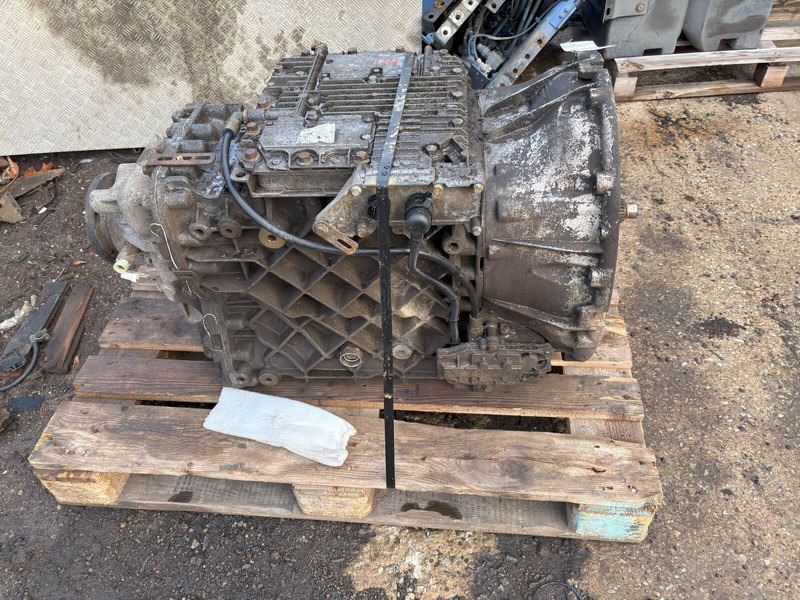 Volvo ATO3112D - Caja de cambios: foto 2 Volvo ATO3112D - Caja de cambios: foto 2