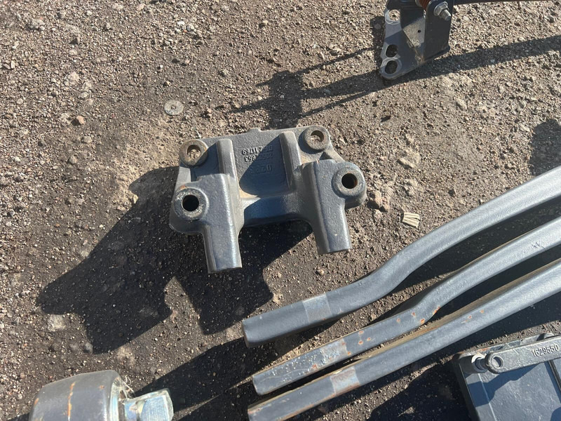 Volvo FH4 - Suspensión de ballestas: foto 4 Volvo FH4 - Suspensión de ballestas: foto 4