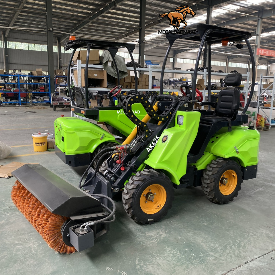 MEGALOAD AK625 Mini Wheel Loader Compact Size Articulated Diesel Kubota Engine P AK625 - Cargadora de ruedas: foto 5 MEGALOAD AK625 Mini Wheel Loader Compact Size Articulated Diesel Kubota Engine P AK625 - Cargadora de ruedas: foto 5