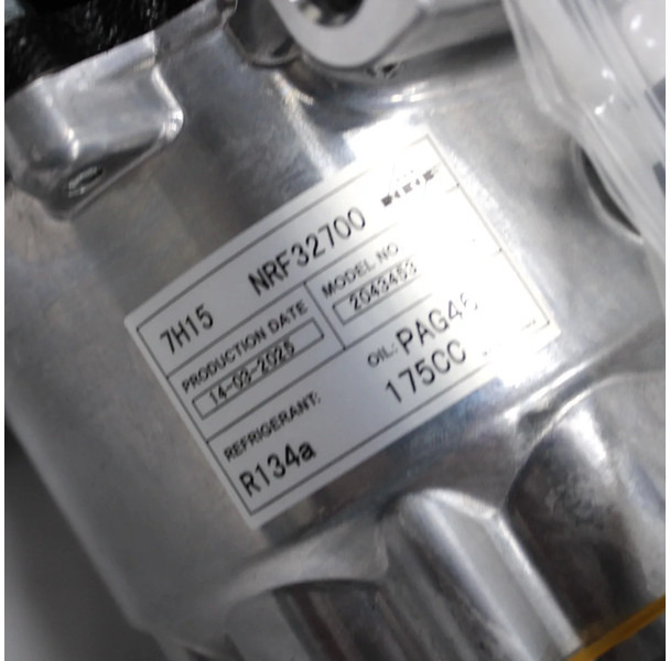 Volvo / Renault Airco Compressor 20587125 | 7482704531 Nieuw! - Compresor de aire acondicionado para Camión: foto 3 Volvo / Renault Airco Compressor 20587125 | 7482704531 Nieuw! - Compresor de aire acondicionado para Camión: foto 3