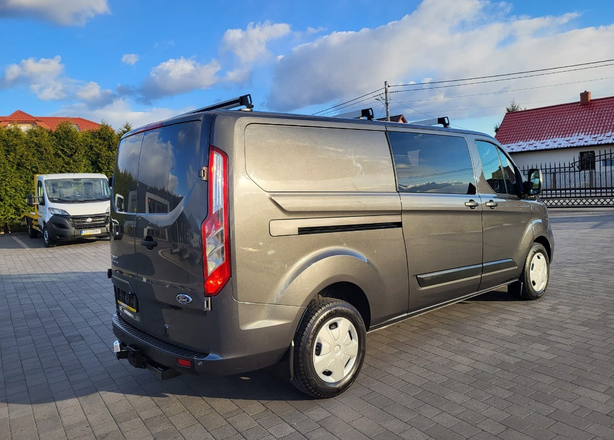 Ford Custom Long 5- osobowy Doka Bogato Doposażony - Furgoneta combi: foto 4 Ford Custom Long 5- osobowy Doka Bogato Doposażony - Furgoneta combi: foto 4