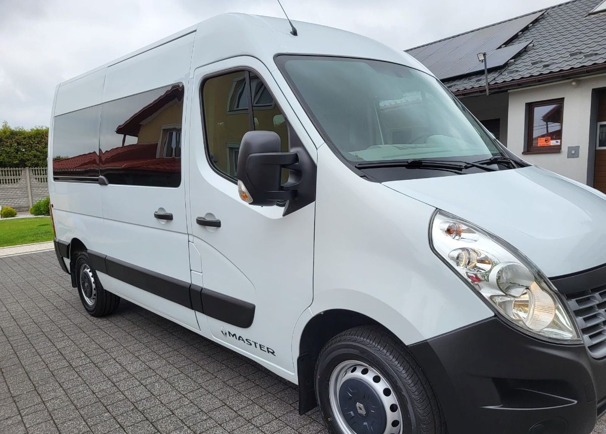 Renault Master 2.3 170ps. L2H2 8-osobowy Serwisowany I właściciel 8- osobowy - Minibús, Furgoneta de pasajeros: foto 5 Renault Master 2.3 170ps. L2H2 8-osobowy Serwisowany I właściciel 8- osobowy - Minibús, Furgoneta de pasajeros: foto 5