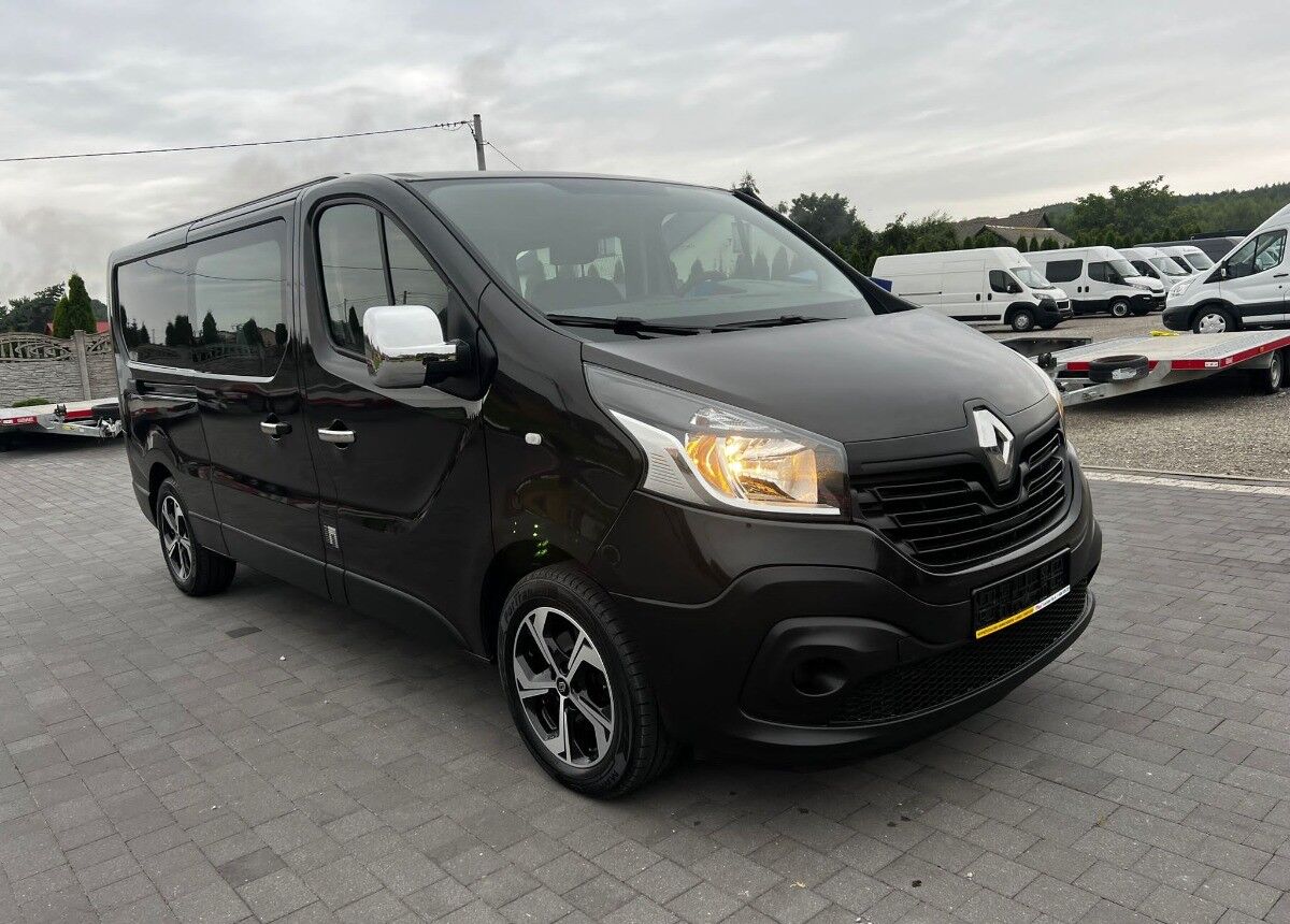 Renault Trafic 6- osobowy Serwisowany Long - Minibús, Furgoneta de pasajeros: foto 3 Renault Trafic 6- osobowy Serwisowany Long - Minibús, Furgoneta de pasajeros: foto 3