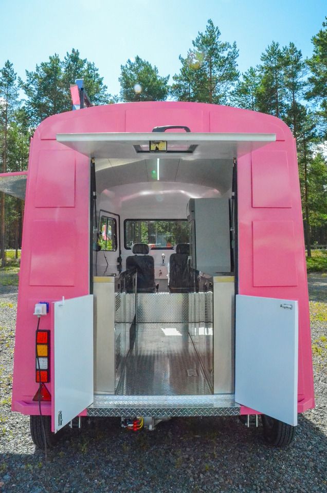 Deli Star Trailer Retro Frenchie HR 5020 Electric - EU standards - Remolque venta ambulante: foto 5 Deli Star Trailer Retro Frenchie HR 5020 Electric - EU standards - Remolque venta ambulante: foto 5