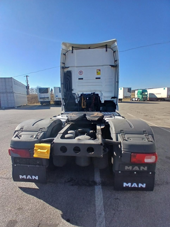 MAN D2676LF51 - Cabeza tractora: foto 5 MAN D2676LF51 - Cabeza tractora: foto 5