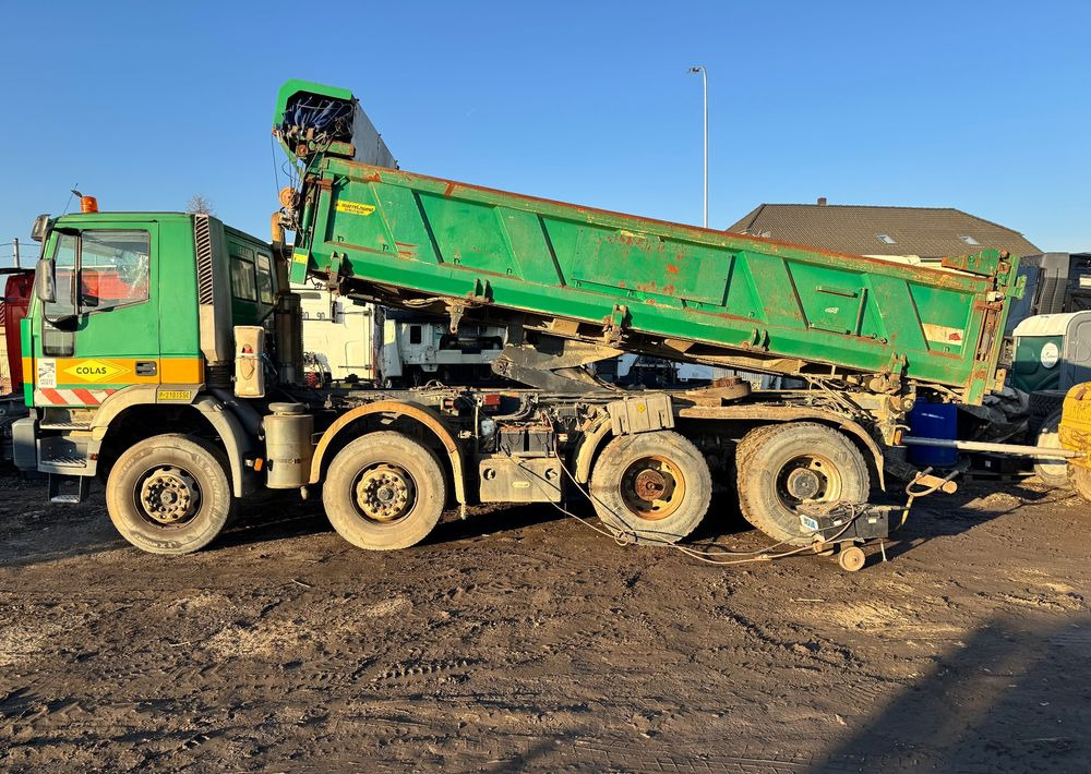 Iveco EuroTrakker - Volquete camión: foto 3 Iveco EuroTrakker - Volquete camión: foto 3