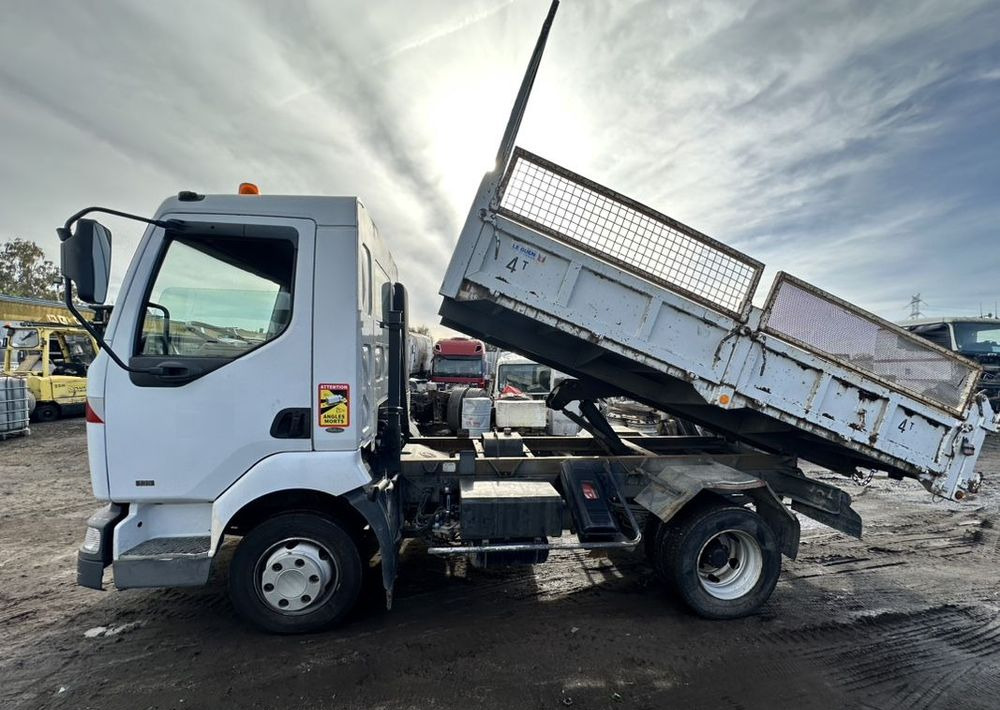 Renault Midlum 135 DXi - Volquete camión: foto 2 Renault Midlum 135 DXi - Volquete camión: foto 2