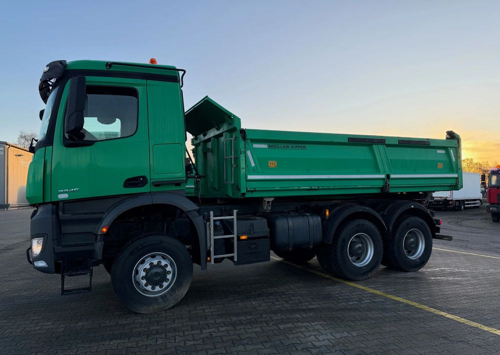 Mercedes-Benz AROCS 3345/6x6/ Wywrotka Miller Bordmatic - Volquete camión: foto 2 Mercedes-Benz AROCS 3345/6x6/ Wywrotka Miller Bordmatic - Volquete camión: foto 2
