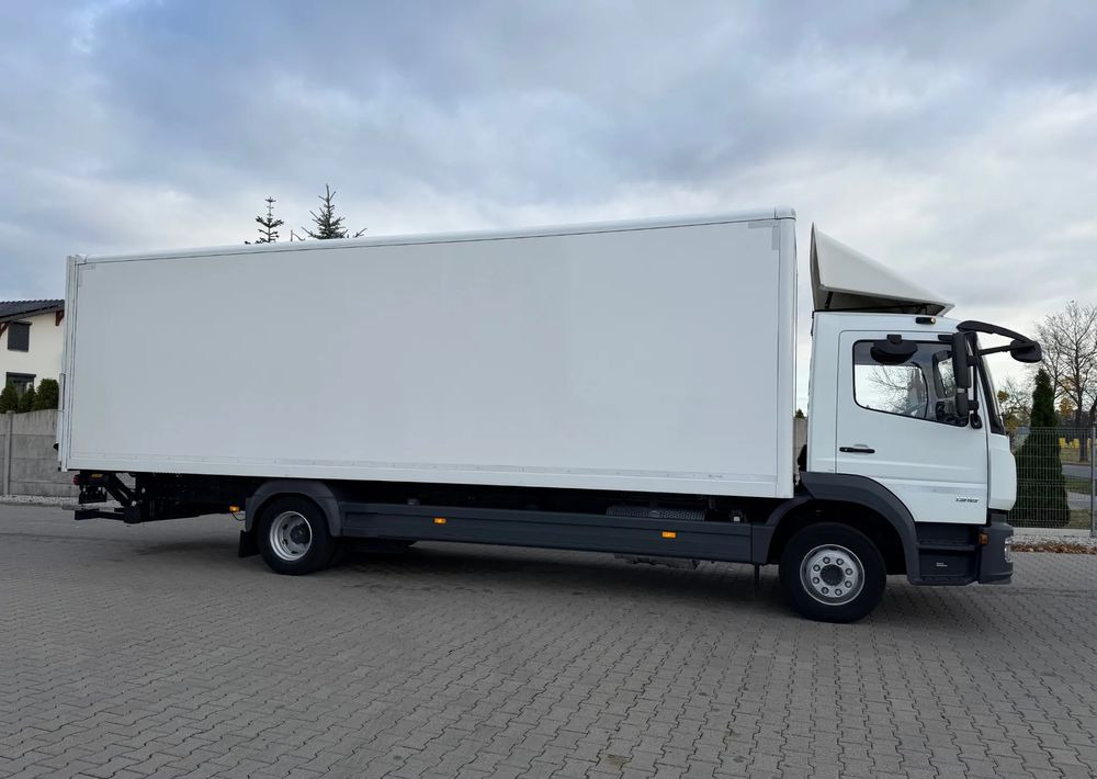 Mercedes-Benz ATEGO 1318 IZOTERMA 20 PALET! - Camión caja cerrada: foto 4 Mercedes-Benz ATEGO 1318 IZOTERMA 20 PALET! - Camión caja cerrada: foto 4