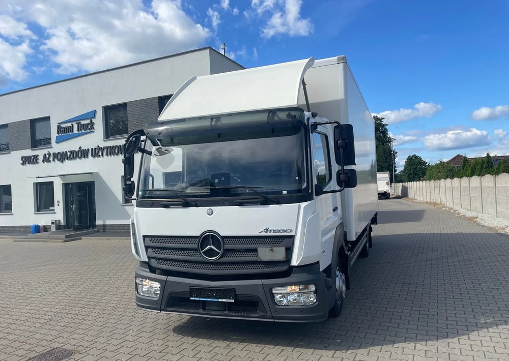 Mercedes-Benz ATEGO 816 ,ładowność 3,1 tony! - Camión caja cerrada: foto 2 Mercedes-Benz ATEGO 816 ,ładowność 3,1 tony! - Camión caja cerrada: foto 2